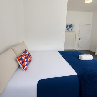 Four Bed-Room with 2 Ensuite - Birkenhead - 3