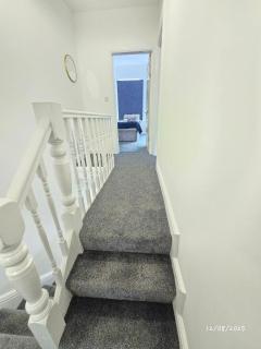 Four Bed-Room with 2 Ensuite - Birkenhead - 9