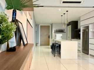 Southkey Mosaic -- Mid Valley & High Floor #2BR2B #5 pax - 7