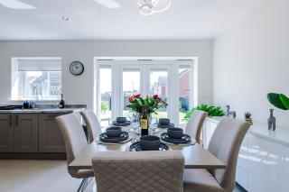 Long Term Stay 4 Bed 3 Bath & Parking Wrexham - Wrexham - 1