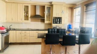 Modern 3 Bedroom Apartment - Johannesbourg - 3