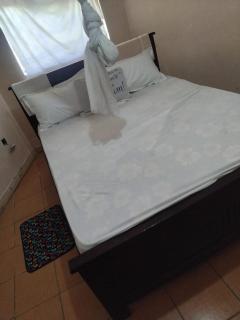 CRESCENT BEACH HOTEL And RESTAURANT - Kisumu - 1