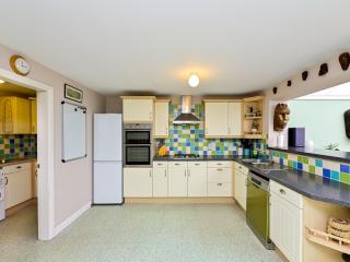 Stylish 3-Bed Home in Canton wGarden Parking Pass The Keys - Cardiff - 3