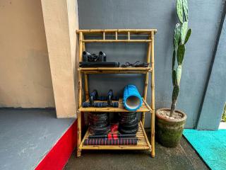 Trendy 1BR Apartment with Shared Pool, Gym and Private Kitchen in Ganggu - Canggu - 4