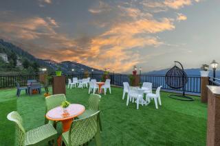The Shimla Heights l Stargaze Café l I Open Air Multi Cuisine Restaurant l Balaju Banquet Hall l Sky Night Bonfire l Free Wi-Fi Connectivity l Kufri by Exotic Stays - 2