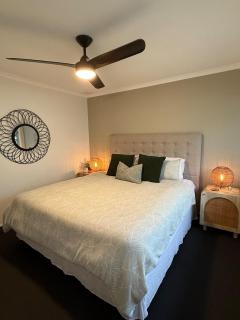 Boongala - Central 3BR pet friendly family home - 2