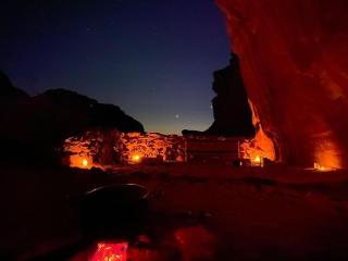 Bedouin Magic Cave - Wadi Rum - 2
