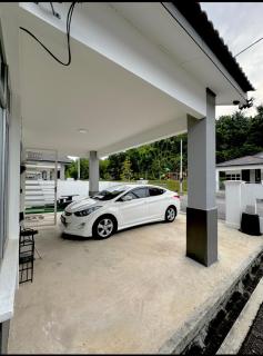Aura Homestay - 9