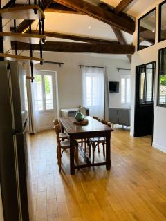 Duplex de charme intramuros climatisé - 8