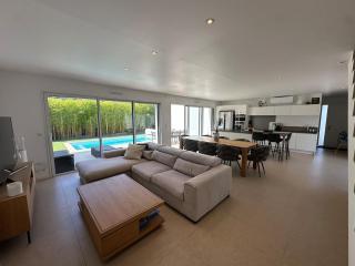 Maison 4 chambres piscine - 0