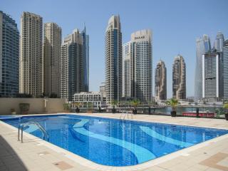 Stylish 1BR - Pool, Gym Access & City Skyline Views near JBR Beach - 7