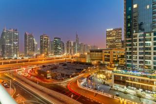 Stylish 1BR - Pool, Gym Access & City Skyline Views near JBR Beach - 1