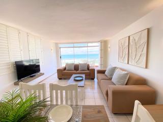13 Glitter Bay - Seaviews & Beach access - Umhlanga 3BR - 6