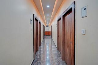 Hotel O MVD Inn Gomti Nagar - 8
