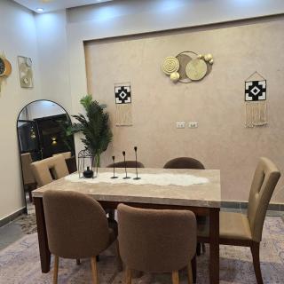 بيزمنت بالجاردن مفروش التجمع الاول البنفسج فيلات - Il Cairo - 2