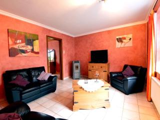 Cosy Holiday Home with Sauna, Terrace - 8