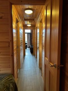Balquhidder Braes Holiday Park Lodges, mostly with Hot Tubs and pet friendly, EV facilities - Lochearnhead - 3