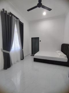 Aqilla Homestay Besut - Kampung Kuala Besut - 4