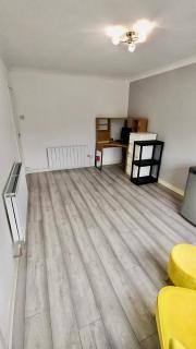 Heaton Park Flat - Manchester - 6