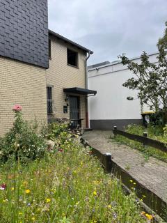 Zentral gelegen & sehr gut angebunden - Ihre gemütliche Ferienwohnung in Mülheim-Speldorf - 1
