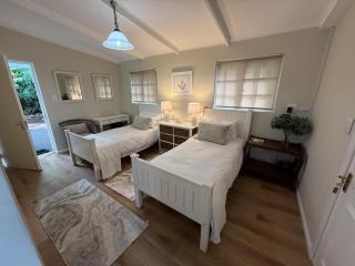 Railway Cottage at Rawdons Country Estate - 7