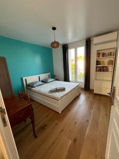 Entire apartment in upper villa, 68m2 with 2 bedrooms , 1 salon, 1 bathroom with wc and a full kitchen all private to apartment- 2 free parking in 120m2 garden - Antibes - 8