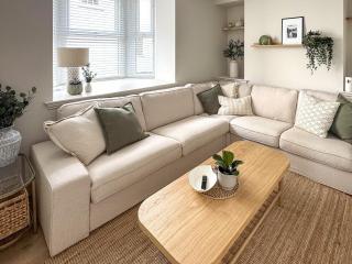 Lansdowne House - Brecon - 7