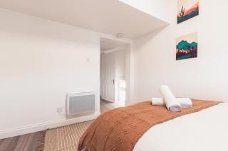 Central Reading 1 Bedroom Flat - 8