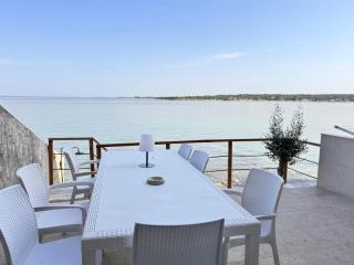 Haus direkt am Meer bei Novigrad - Dajla - 0