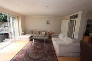 5 Bedroom House NW6 - 5