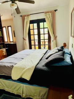 Linda Suite Master no Jd Marajoara em Casa de Alto Padrão - 9