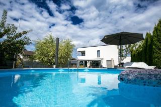 Großzügige Villa mit Pool am Stadtrand zu Bonn - Alfter - 0