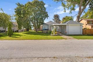 E&S Lake House Retreate & S Lake House Retreat - Amherstburg - 2