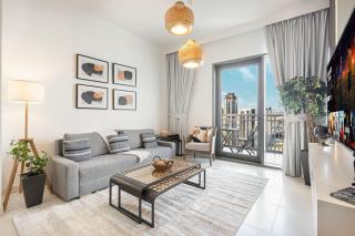 Modern Creekside 1BR Near Dubai Mall & Downtown - 9