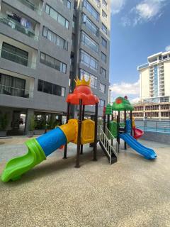 Contemporary 1BR Oasis Near Yaya Center - 2