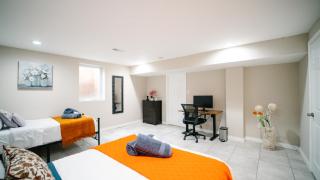 Gorgeous 7BR 3BA Family Home in Maryland - 2