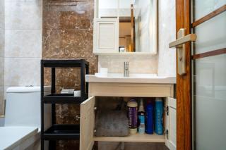 Elegant Kilimani Hideaway 2BR Near Yaya Center - 6