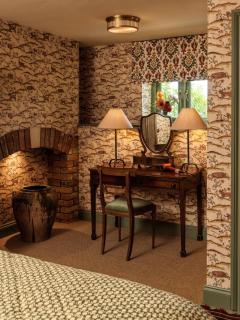 Townhouse Suites- Abbey Row - 5