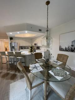 WONDERFUL,RENOVATED CONDO IN LUXURIOUS RESORT, Close to Famous 5thAve, Beach-Pier - 5