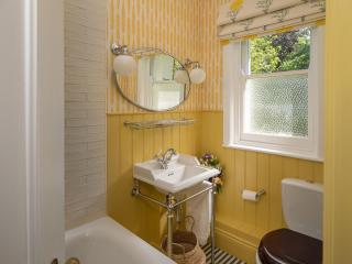 Henge Estate - Shrewton - 6