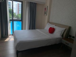 Chiang Mai Luxury Community The one pool view facing the super large swimming pool community - 3