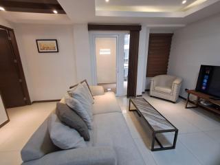 La Grande1 bedroom with balcony, Netflix & WiFi - Angeles - 1