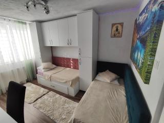 La Ficus - Onești - 3