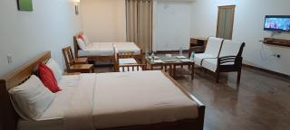 HOTEL SANTALUM INTERNATIONAL LODGING & Boarding - 8