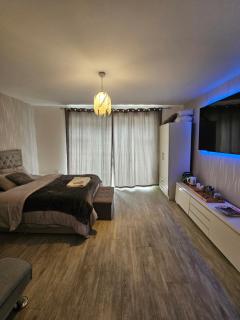 Bright spacious room in Manningtree - Manningtree - 0