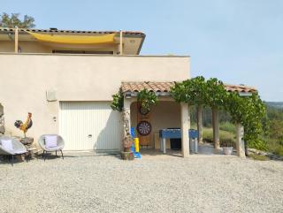 gite dans une maison en rez-de-chaussée avec piscine - Joyeuse - 4