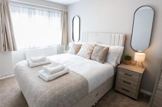 Modern 4BR House - Sleeps 10 - Central Birmingham - FREE Parking - 7