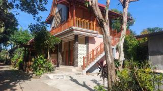 Pandan Arum Surf Camp - - 0