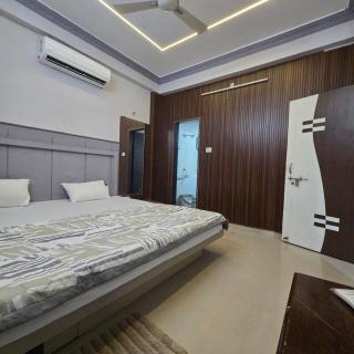 Satyabhama Homestay-Sapphire- two bhk Luxury appartment - 6