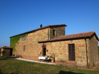 Unique Sorano Stay with Pool - Sorano - 0